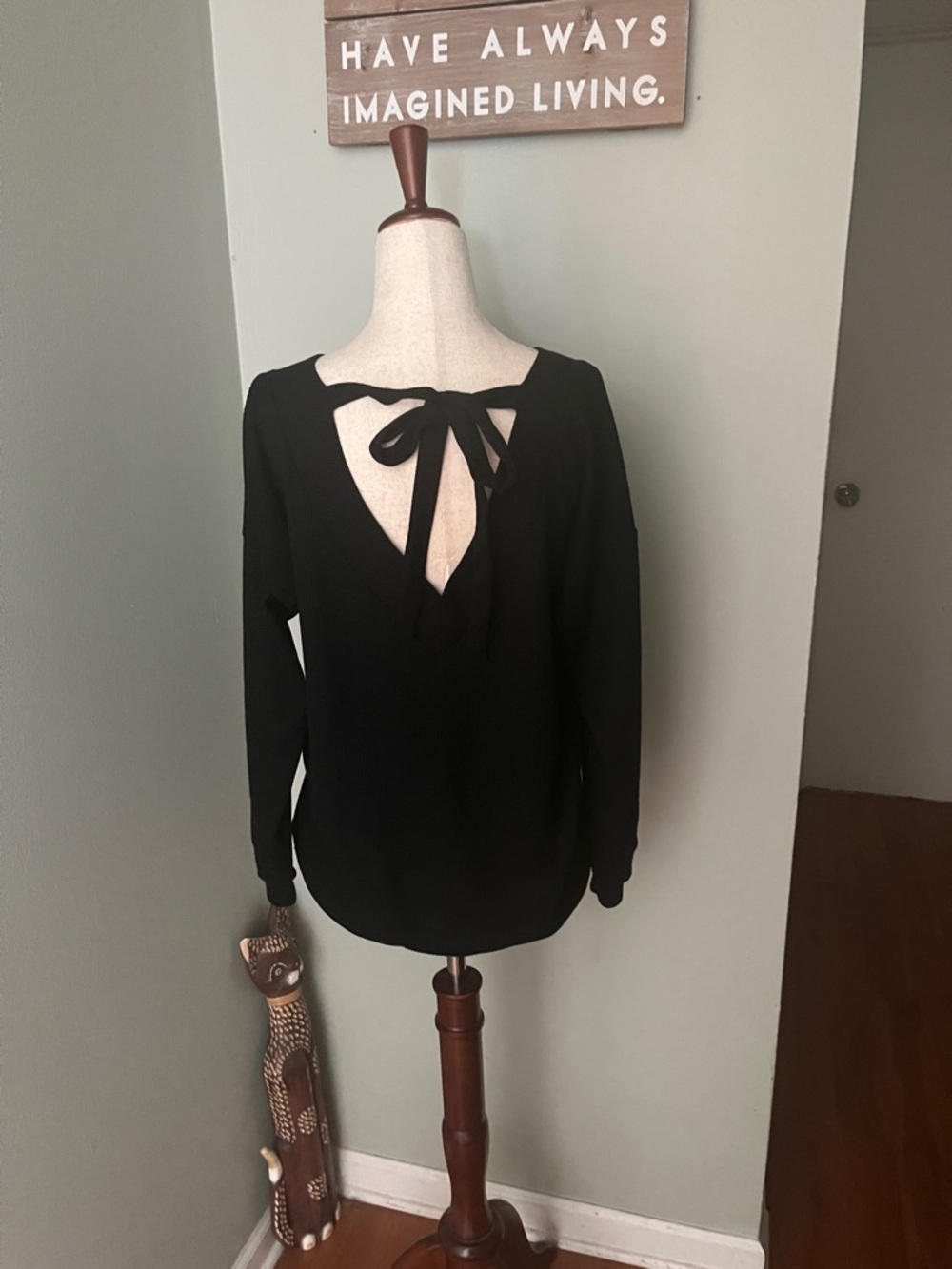 Kaileigh Black Open-Back Knit Sweatshirt - Picture 7 of 9
